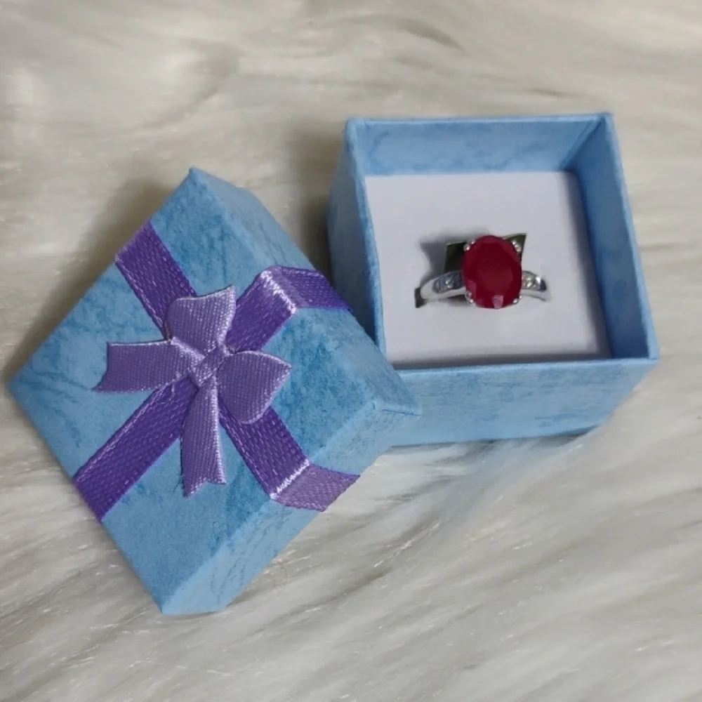 SALE! Radiant 10kt Solid White Gold Genuine Ruby & Diamond Engagement Ring - Picture 13 of 16